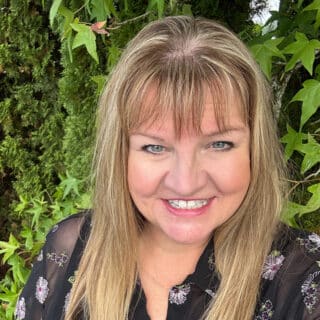 Jennifer Ray